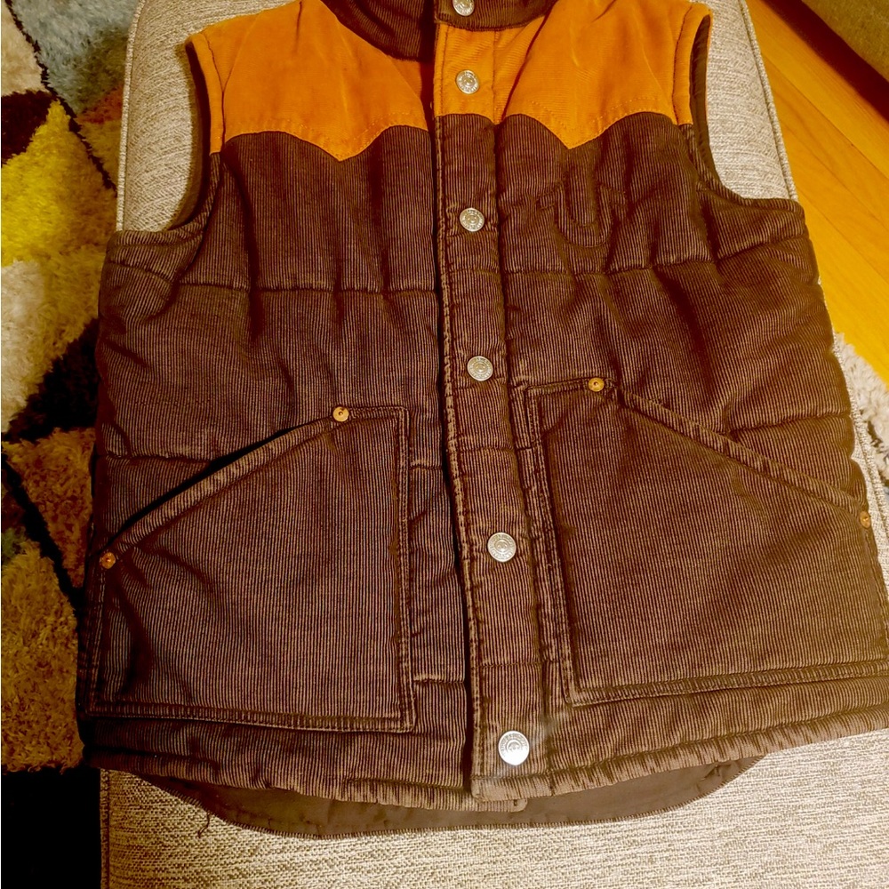 True Religion corduroy vest not wore much, practically new! $BestOfferAccepted